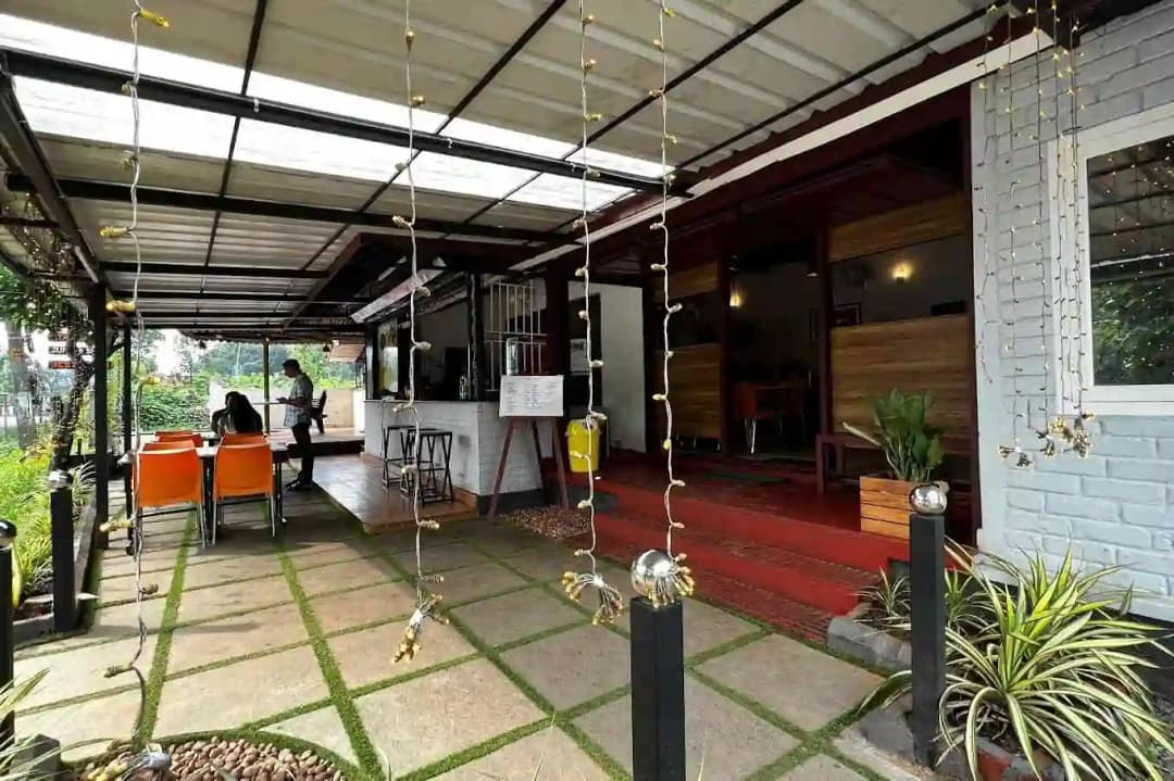 Photos of Farm Feast Restaurant